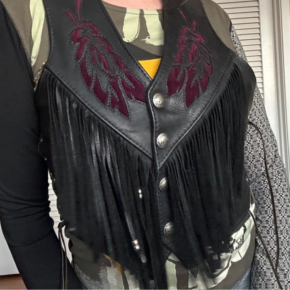 Vintage Fringe Leather Vest - Picture 2 of 13